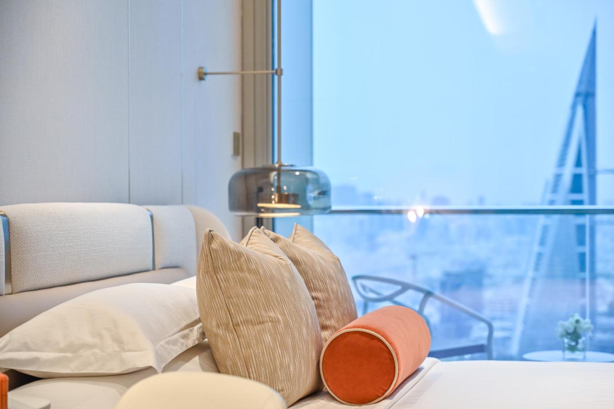 होटल Onyx Rotana 5*